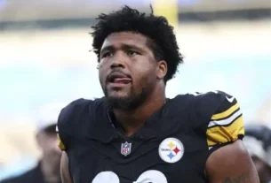 What happened to Derrick Harmon's mom